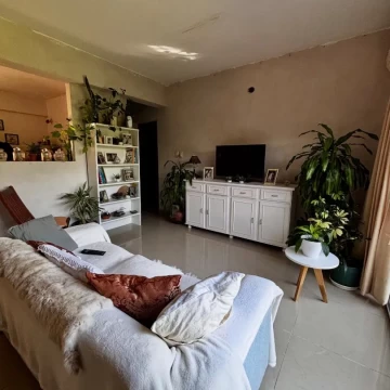 VENTA/ PERMUTA casa ubicada en Villa Campi