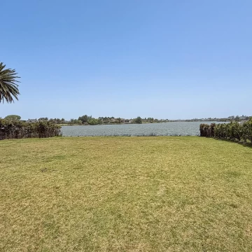 Lote barrio El Golf , Nordelta al lago central. Unico por su vista y tamaño, el MEJOR que queda.