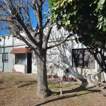 VENTA CASA EN SOMISA 31 OESTE Y LOS PINOS