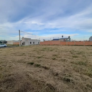 VENTA TERRENO EN GENERAL ROJO