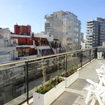 Monoambiente con terraza para 2 personas  en alquiler temporario en Belgrano
