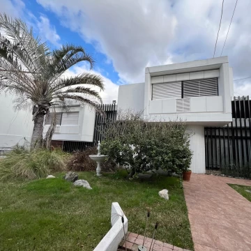 Casa en Liniers