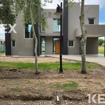 VENTA CASA HARAS DEL SUR 3