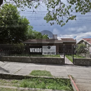 EXCLUSIVA PROPIEDAD EN VENTA - VILLA JARDIN DE REYES, SOBRE AV. JORGE CAFRUNE