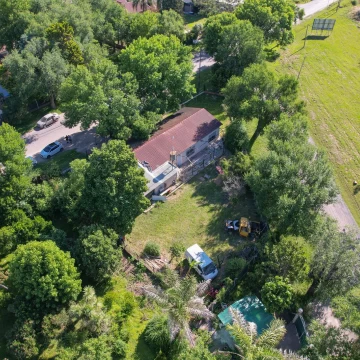casa amplia con importante terreno