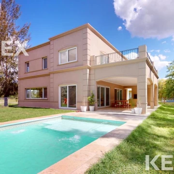 VENTA CASA 4 DORMITORIOS BARRIO ALTOS DE BRANDSEN