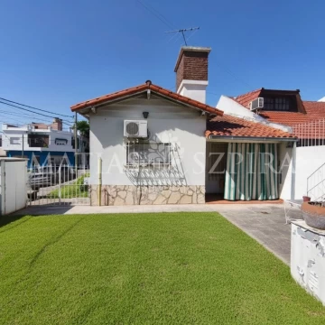 Venta casa 3 ambientes Castelar Sur 