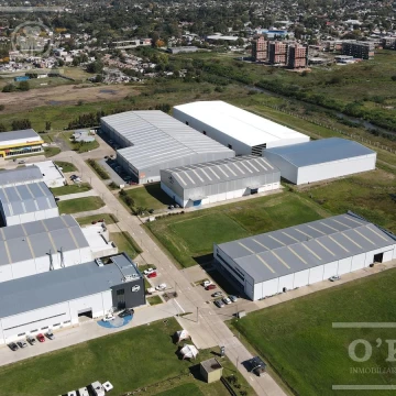 GALPON EN ALQUILER A ESTRENAR 2320 M2 - POLO MADERERO HUDSON