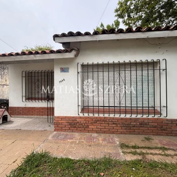 Casa en venta Moreno 5 ambientes
