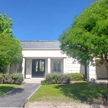 CASA EN VENTA RINCON DE ARAOZ