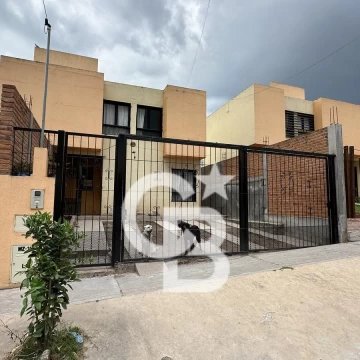 VENTA CASA UPCN
