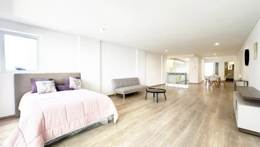 Departamento en venta en Barrio Martin, Rosario Amplio Loft c/cochera simple y baulera