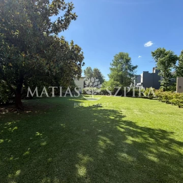 Lote en venta San Patricio 