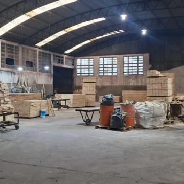 Galpón en Venta - Aserradero Marota - San Miguel Del Monte en actividad con buena facturación