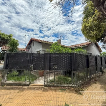 Casa de 3 ambientes en Venta - Barrancas de Quilmes - Ideal vivienda o Renta