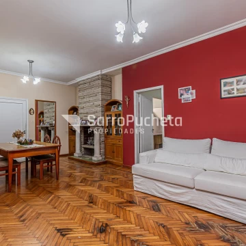 Venta casa 5 ambientes con jardin en Ramos Mejia