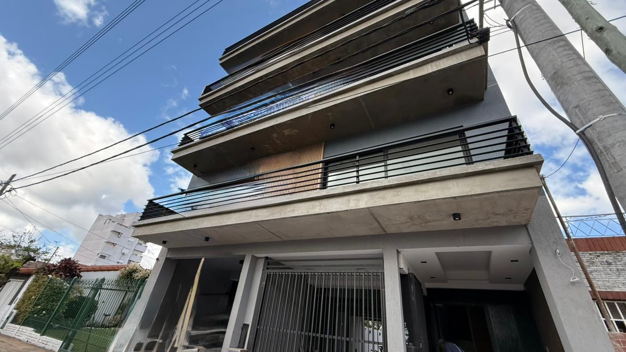 DPTO SAN JUSTO 3 AMB FINANCIADO COCHERA TERRAZA PROPIA DORMITORIO EN SUITE - 2