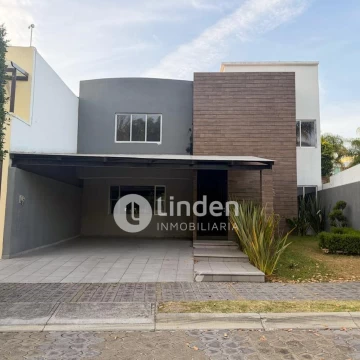 CASA EN VENTA EN CLÚSTER 222, LOMAS DE ANGELÓPOLIS I, PUEBLA.