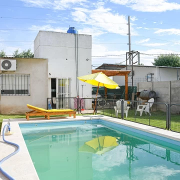 Casa en Venta 1 Dormitorio con Pileta Tierra de Sueños