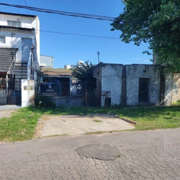 Casa a reciclar 4 amb lote 220m²