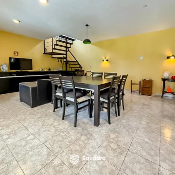 1765300397.jpg