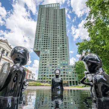 VENTA - 2 AMB  + ESCRITORIO - COCHERA - PISO ALTO VISTA AL RIO Y A PUERTO MADERO