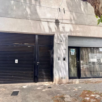 Venta Galpón Rosario Arroyito a mts de Av Sabin y Av Alberdi con Local y oficina