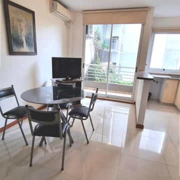 Alquiler temporario Departamento 1 ambiente en Villa Urquiza - con balcón