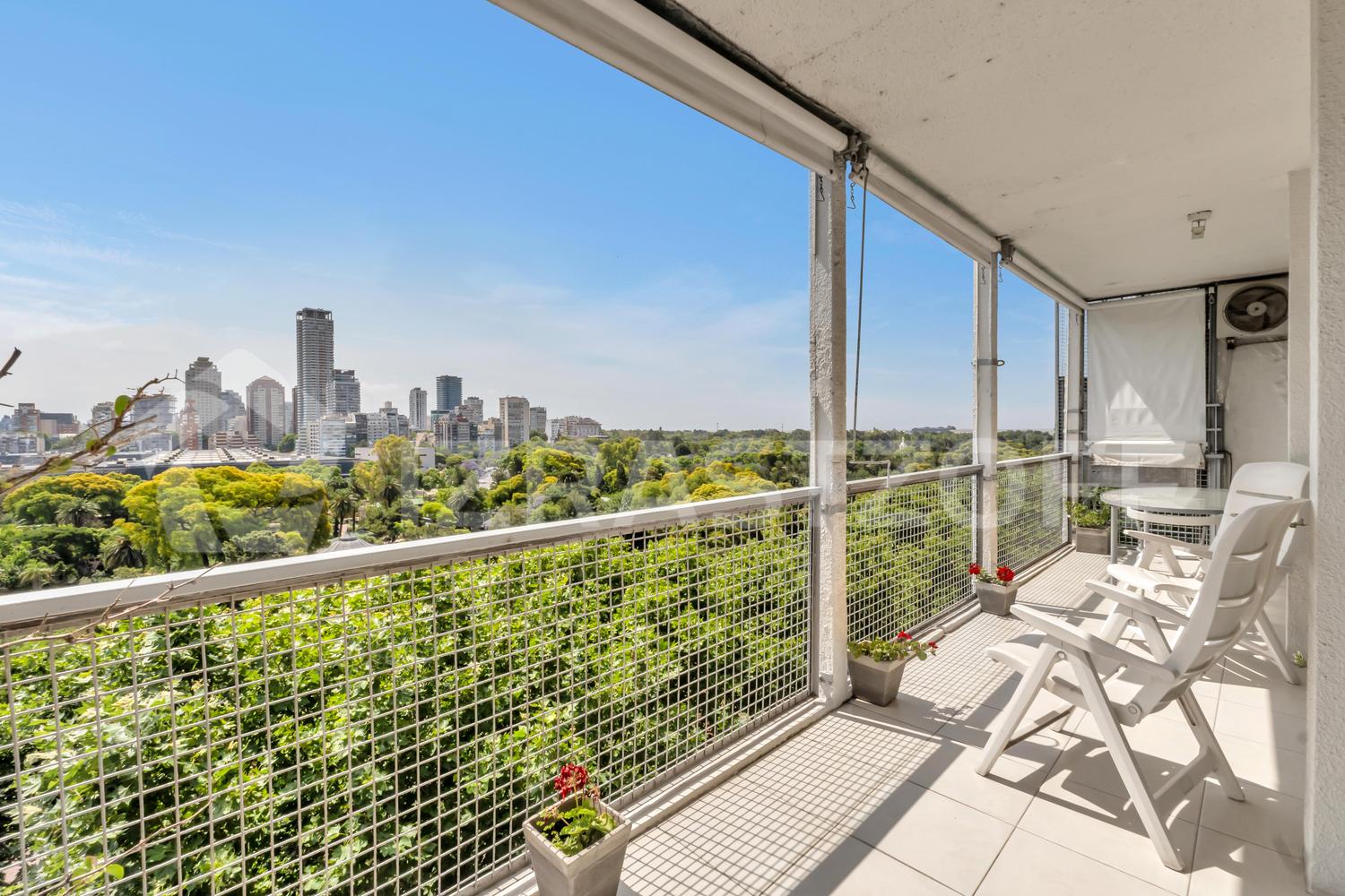 Departamento en venta en Palermo Chico de 6 ambientes con terraza y cochera.