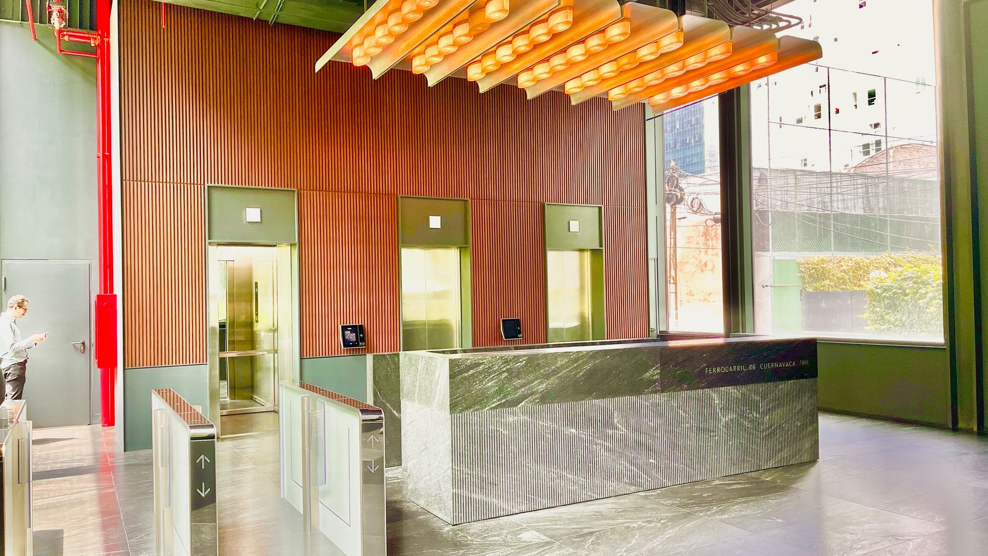 2. Lobby oficinas FFCC 780.jpg