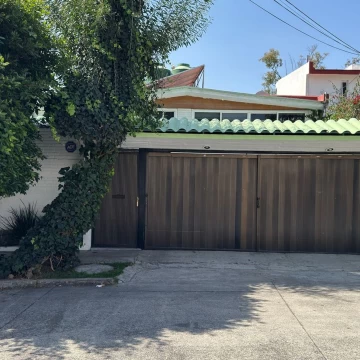 Casa en venta en Lomas del Huizachal 4 Recámaras