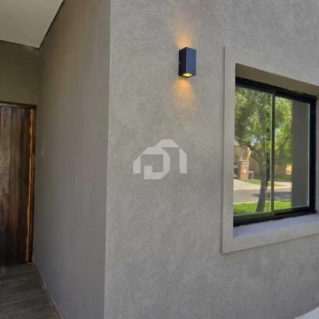 Casa  en Venta en San Ramiro, Pilar del Este, Pilar