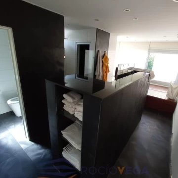 1765477460.jpg