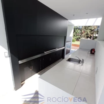 1765477461.jpg