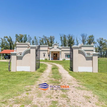 Casa a la venta en Comarcas de Lujan, Barrio Santa Matilde