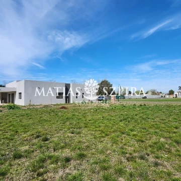 VENTA DE LOTE EN SOLAR DE ALVAREZ