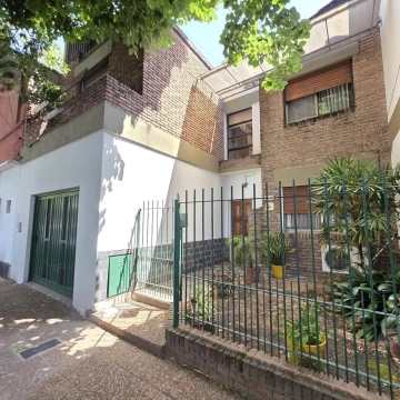 PH en Venta en Villa Ballester - Cuatro ambientes con Cochera - Patio