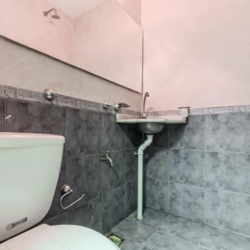 1765825967.jpg