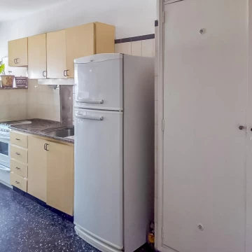 VENTA | PERMUTA - Departamento 2 dormitorios   comodín, con patio - Zona Centro, Rosario.