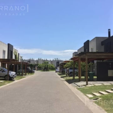 Venta Departamento Dúplex planta baja en  Homes Nordelta, Tigre.