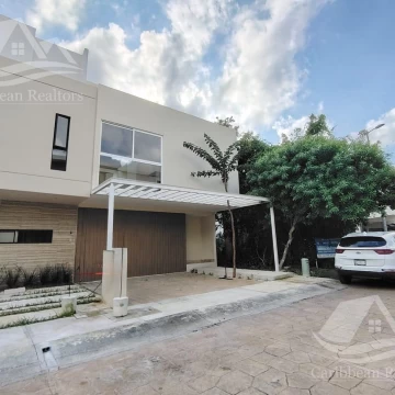Casa en Venta  Cancun Arbolada
