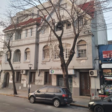 Edificio ComerciaAv Centenario al 300l