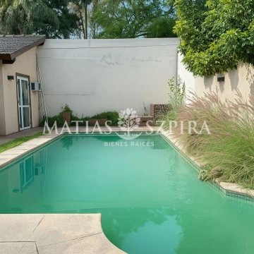Casa 5 ambientes zona Residencial con piscina en Castelar