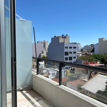 Impecable Monoambiente con BALCÓN - MUY LUMINOSO