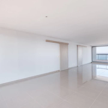 Piso Alto 3 Suites con Vista Brava y Mansa   Jacuzzi y Parrillero