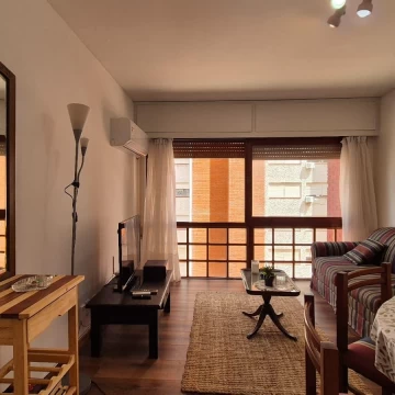 Apartamento en Alquiler de Temporada 2 Dormitorios, Punta del Este, Cerca de la Playa