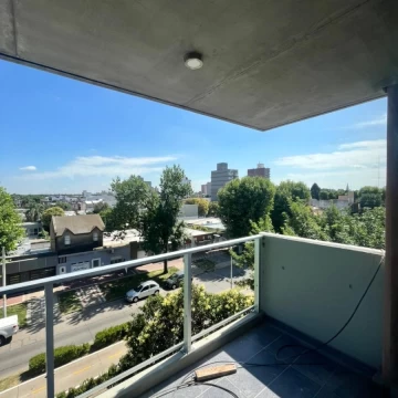 Bv. Urquiza 969 deptos de un dormitorio SAN LORENZO (CALIZO)