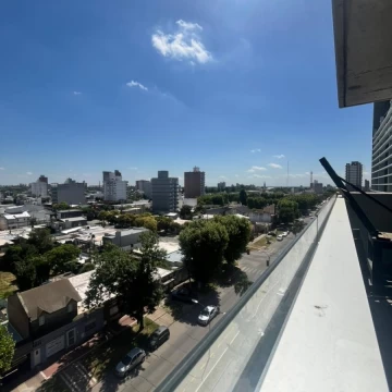 Bv. Urquiza 969 7° Piso Dpto "A" (CALIZO)
