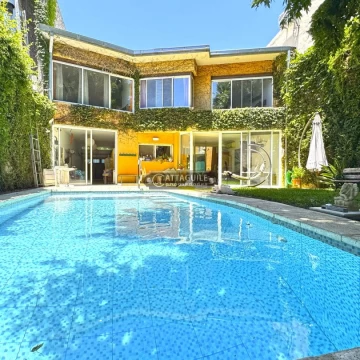 Casa en venta Lomas De San Isidro 5 ambientes