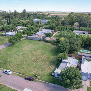 Venta de terreno en Carmen del Sauce 